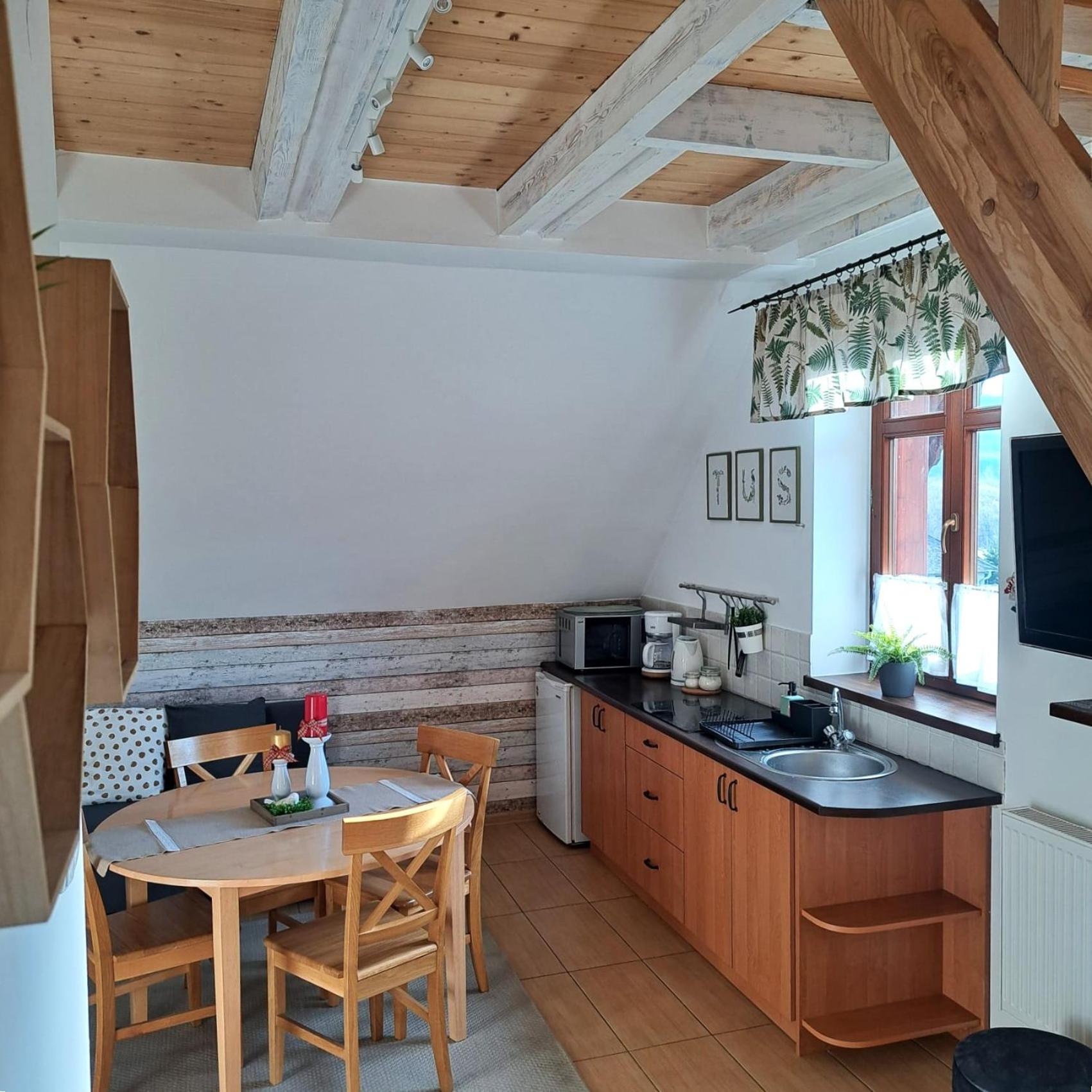 Apartamenty Ancymon Wegierska Gorka Bagian luar foto